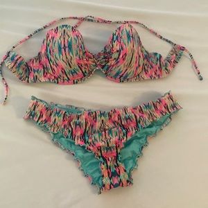 Multicolor two piece with rouched bottom